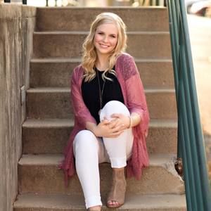 Meet your Posher, Emma